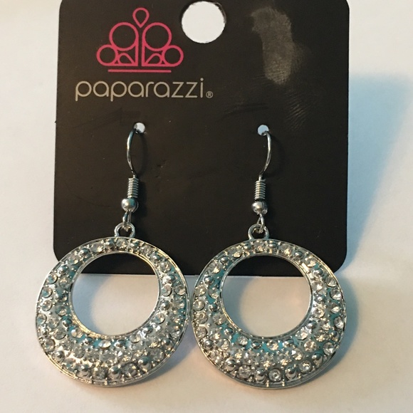 Paparazzi Jewelry - Paparazzi Earrings ONLY $5